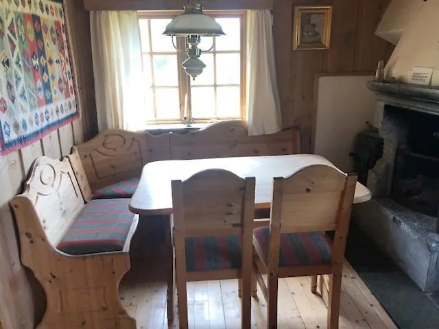 Besseggen Fjellpark As شقة *
